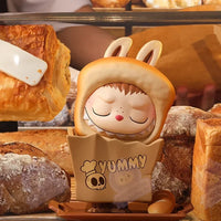 Découvrir le modèle Bread Bag Figurine Labubu The Monster Almost Flask - modèle Bread Bag - MaPelucheLabubu.fr | Adoptez votre Labubu : Peluches et Figurines Uniques