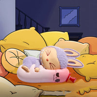 Figurine Labubu The Monsters Reading Time - modèle Hugging Time - MaPelucheLabubu.fr | Adoptez votre Labubu : Peluches et Figurines Uniques