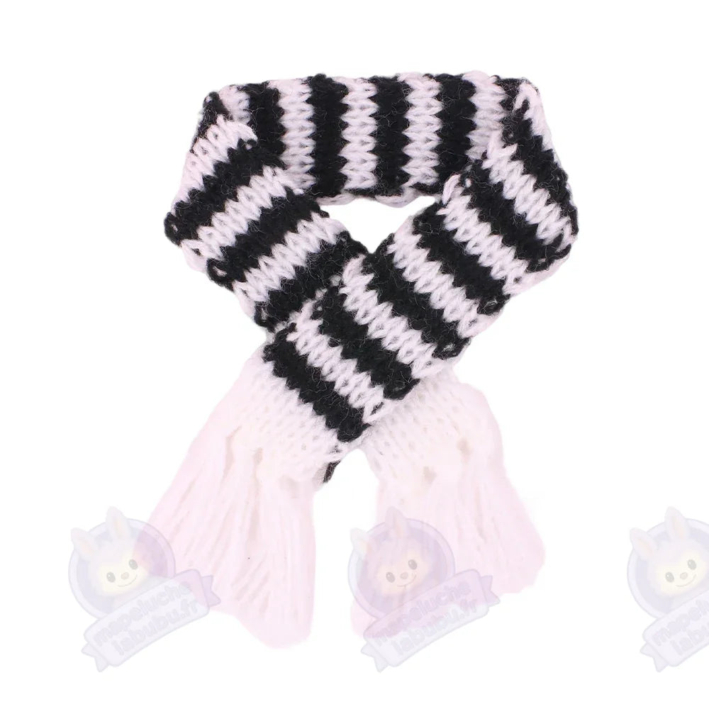 Echarpe tricoté labubu-MaPelucheLabubu.fr | Adoptez votre Labubu : Peluches et Figurines Uniques