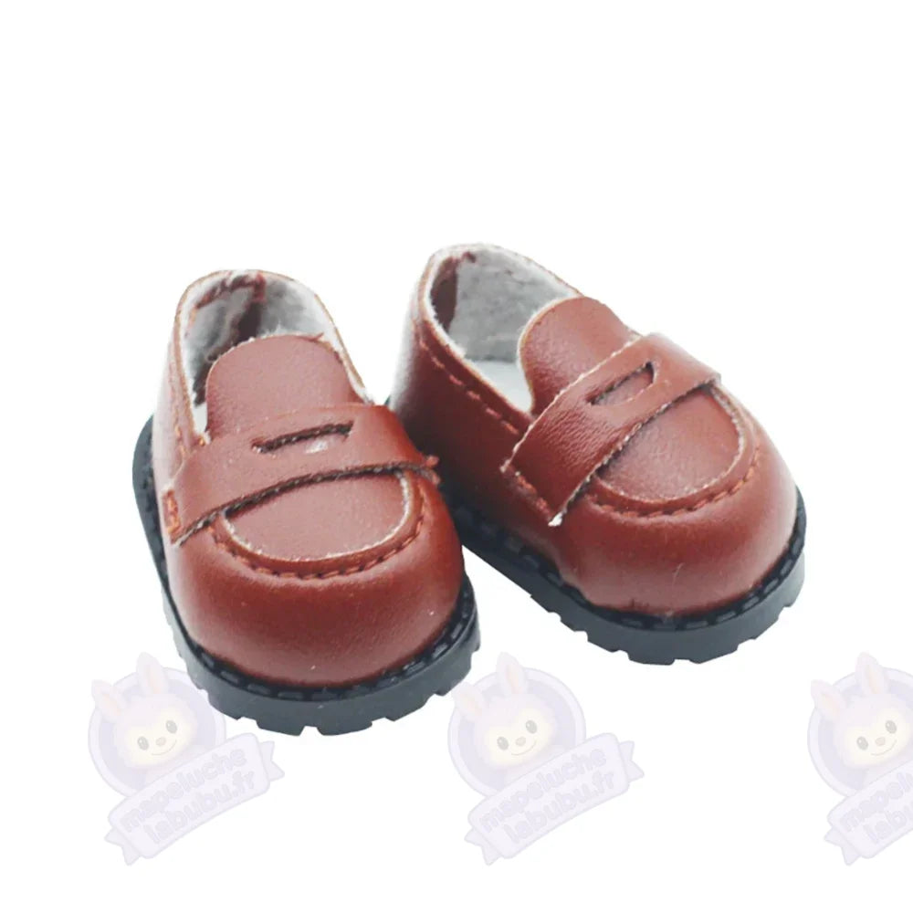 chaussure élégante pour Labubu 17 cm-MaPelucheLabubu.fr | Adoptez votre Labubu : Peluches et Figurines Uniques