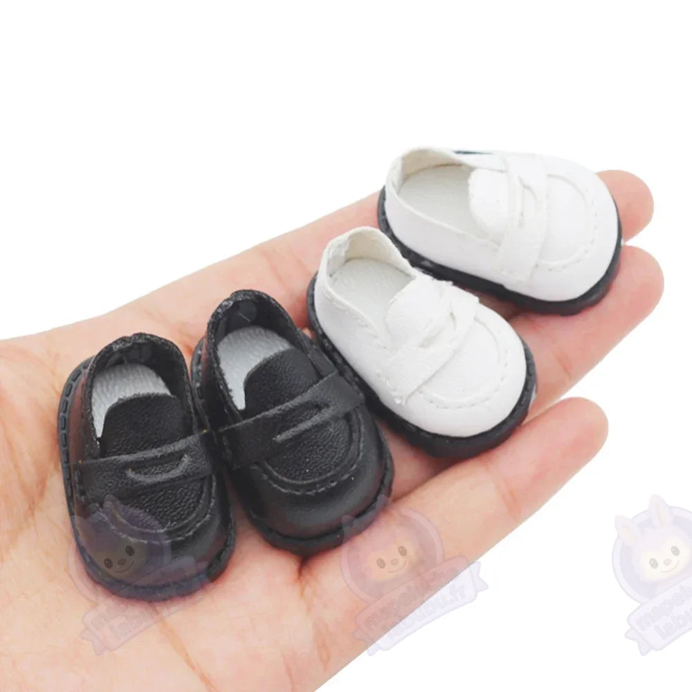 chaussure élégante pour Labubu 17 cm-MaPelucheLabubu.fr | Adoptez votre Labubu : Peluches et Figurines Uniques