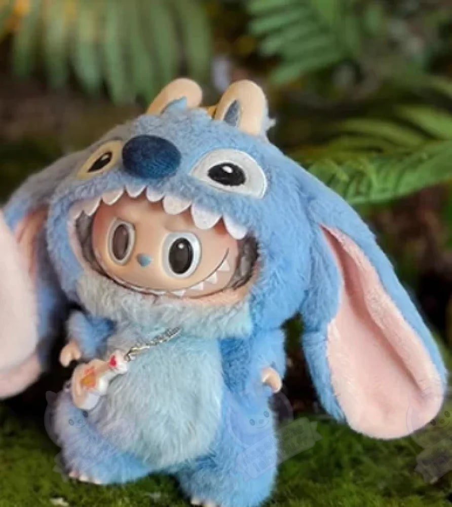 Combinaison stitch rose pour labubu-MaPelucheLabubu.fr | Adoptez votre Labubu : Peluches et Figurines Uniques