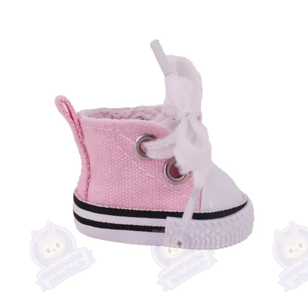 Converse pour Labubu-MaPelucheLabubu.fr | Adoptez votre Labubu : Peluches et Figurines Uniques