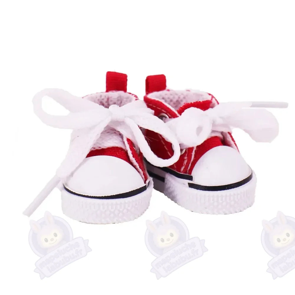 Converse pour Labubu-MaPelucheLabubu.fr | Adoptez votre Labubu : Peluches et Figurines Uniques