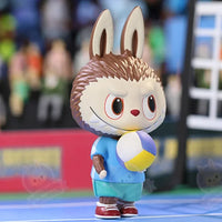 Figurine Labubu discipline Sportive Football - modèle volleyball - MaPelucheLabubu.fr | Adoptez votre Labubu : Peluches et Figurines Uniques