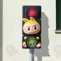 Figurine Labubu The Monster Almost Hidden Series Blind Box - modèle Traffic Light - MaPelucheLabubu.fr | Adoptez votre Labubu : Peluches et Figurines Uniques