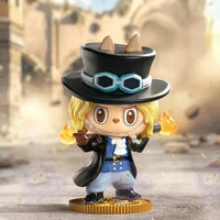 Figurine Labubu The Monster x One Piece Monkey D Luffy - modèle SABO - MaPelucheLabubu.fr | Adoptez votre Labubu : Peluches et Figurines Uniques