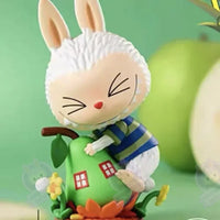 Figurine Labubu The Monsters Pastèque - modèle Pear - MaPelucheLabubu.fr | Adoptez votre Labubu : Peluches et Figurines Uniques