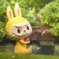 Figurines Labubu The Monster Forest Concert Ukulele - modèle Piano - MaPelucheLabubu.fr | Adoptez votre Labubu : Peluches et Figurines Uniques