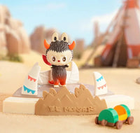 Figurines Labubu The Monster Play Games There Be Monster - MaPelucheLabubu.fr | Adoptez votre Labubu : Peluches et Figurines Uniques