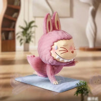 Figurines The Monster Lazy Yoga Zone Out - modèle Sweating - MaPelucheLabubu.fr | Adoptez votre Labubu : Peluches et Figurines Uniques