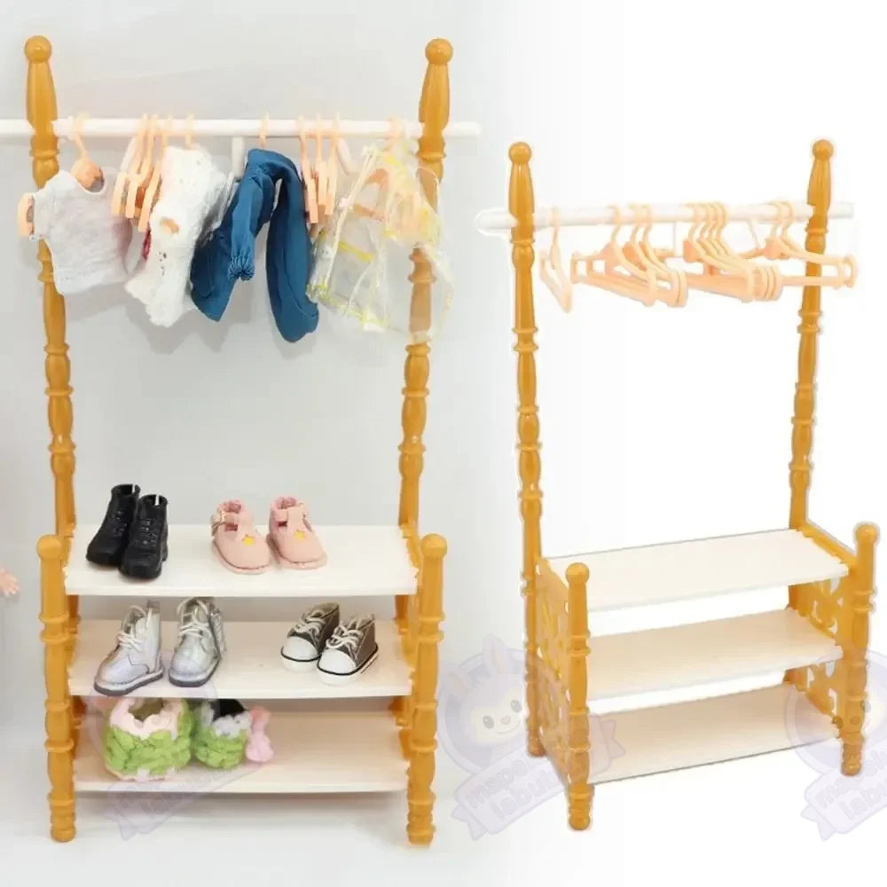 Penderie pour accessoires Labubu-MaPelucheLabubu.fr | Adoptez votre Labubu : Peluches et Figurines Uniques