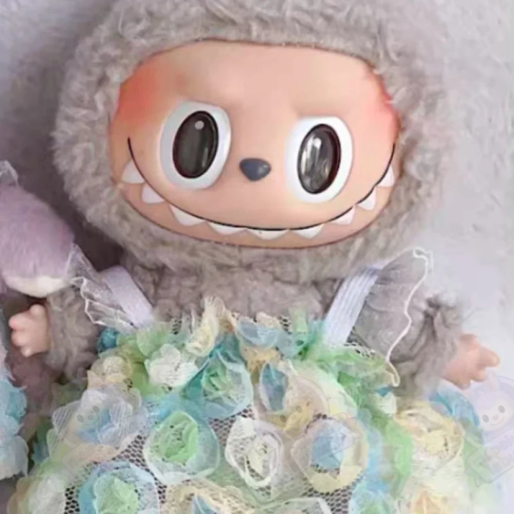 Robe fleuries pour Labubu Princesse-MaPelucheLabubu.fr | Adoptez votre Labubu : Peluches et Figurines Uniques