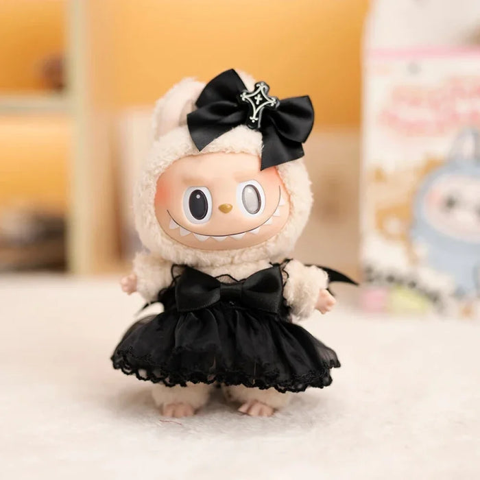 Robe & nœud gothique pour Labubu-MaPelucheLabubu.fr | Adoptez votre Labubu : Peluches et Figurines Uniques