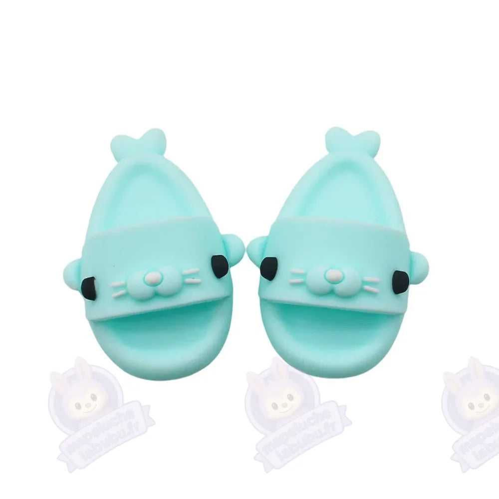 Savates petit chat Labubu mignonne-MaPelucheLabubu.fr | Adoptez votre Labubu : Peluches et Figurines Uniques