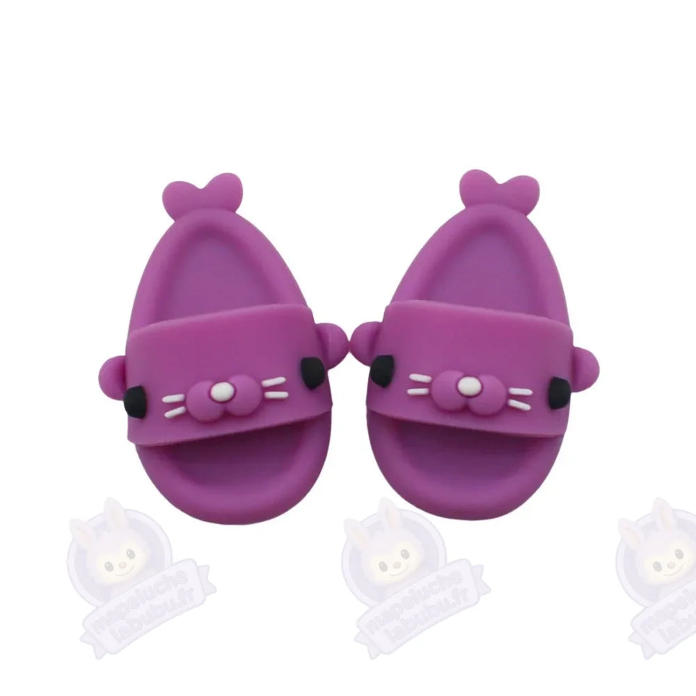 Savates petit chat Labubu mignonne-MaPelucheLabubu.fr | Adoptez votre Labubu : Peluches et Figurines Uniques