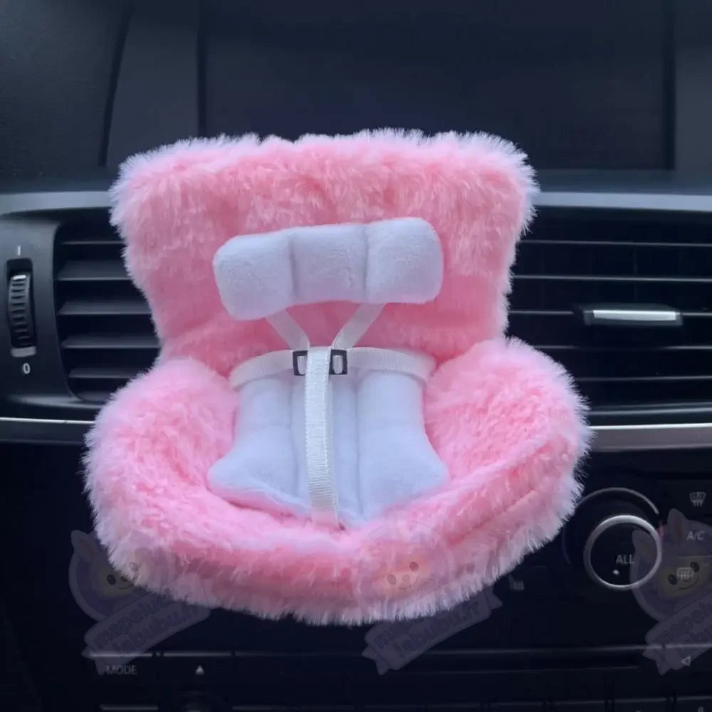 Siège auto en fourrure Labubu-MaPelucheLabubu.fr | Adoptez votre Labubu : Peluches et Figurines Uniques