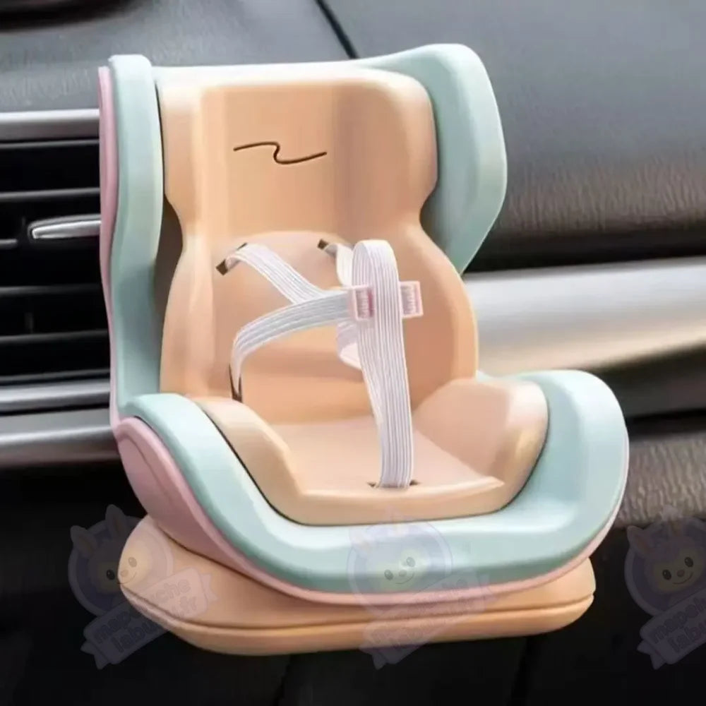 Siège auto Hello Labubu-MaPelucheLabubu.fr | Adoptez votre Labubu : Peluches et Figurines Uniques