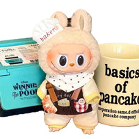Tenue Labubu pâtissière - MaPelucheLabubu.fr | Adoptez votre Labubu : Peluches et Figurines Uniques