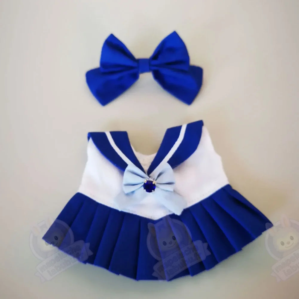 Uniforme rouge pour Labubu-MaPelucheLabubu.fr | Adoptez votre Labubu : Peluches et Figurines Uniques